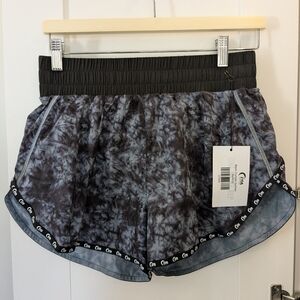 NWT Zyia Black Crumple Sprinter Shorts